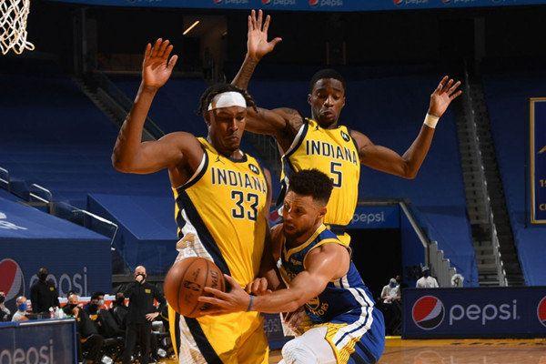 决战时刻致命失误！威金顿14中8得到23分5篮板10助攻（最后关头葬送良机！威金顿14投8中斩获23分5篮板10助攻）