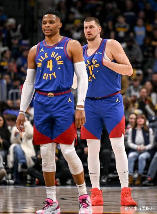 门兴格拉德巴赫3-0大胜海登海姆，町野修斗、哈里斯-塔巴科维奇破门（门兴格拉德巴赫3-0完胜海登海姆：町野修斗与哈里斯-塔巴科维奇相继建功）