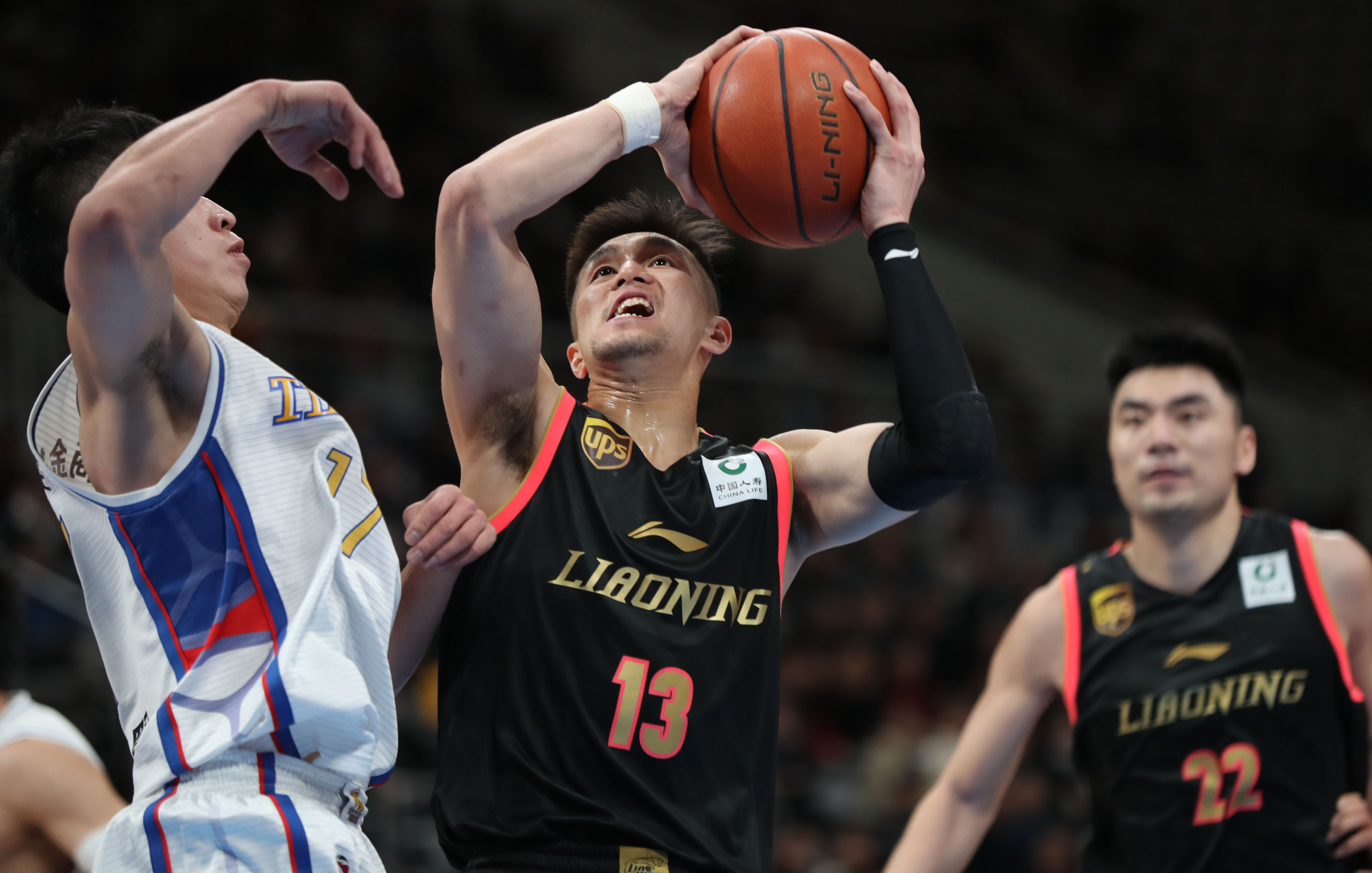 米兰达：很少有人能和斯帕莱蒂关系好，他的为人我还是不说了（米兰达：与斯帕莱蒂相处者寥寥，他的人品不便置评）