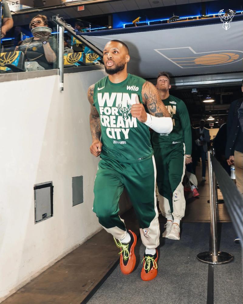 状态复苏！米勒19中10轰赛季新高27分（米勒回暖：19投10中砍赛季最高27分）