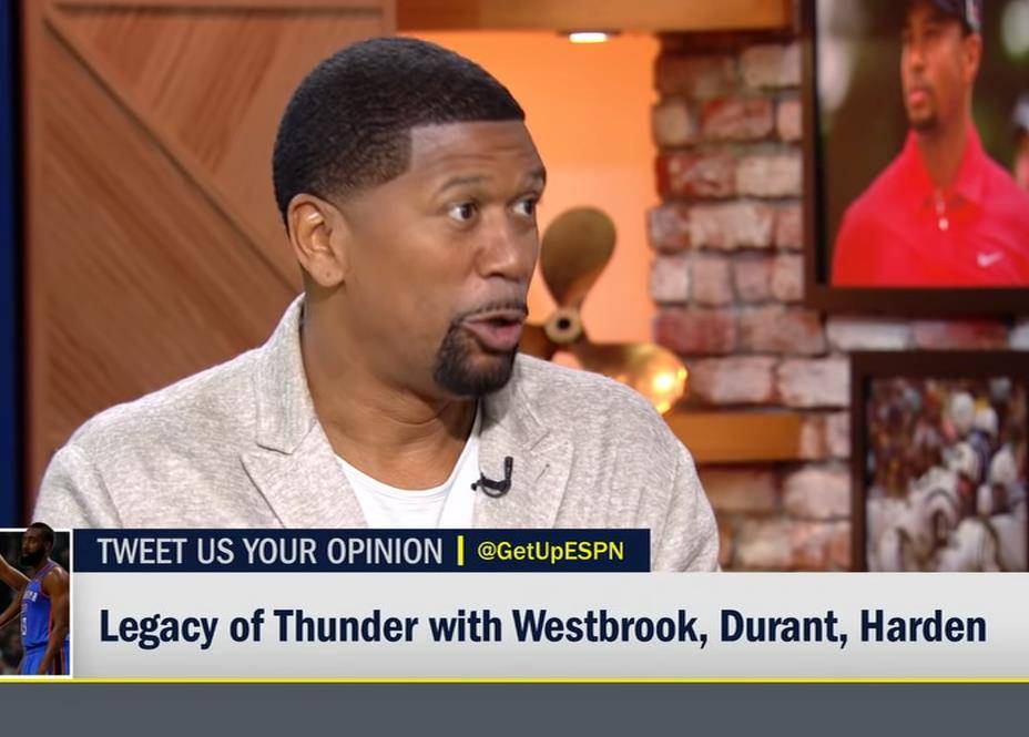 凯恩不激活解约条款，世界杯后与拜仁谈续约（凯恩不触发解约条款，世界杯后与拜仁开启续约谈判）